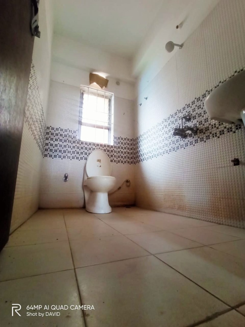 Unfurnished 3bhk in Bhabananda Boro Path, AHOM GAON, Guwahati, Assam, India for Rent